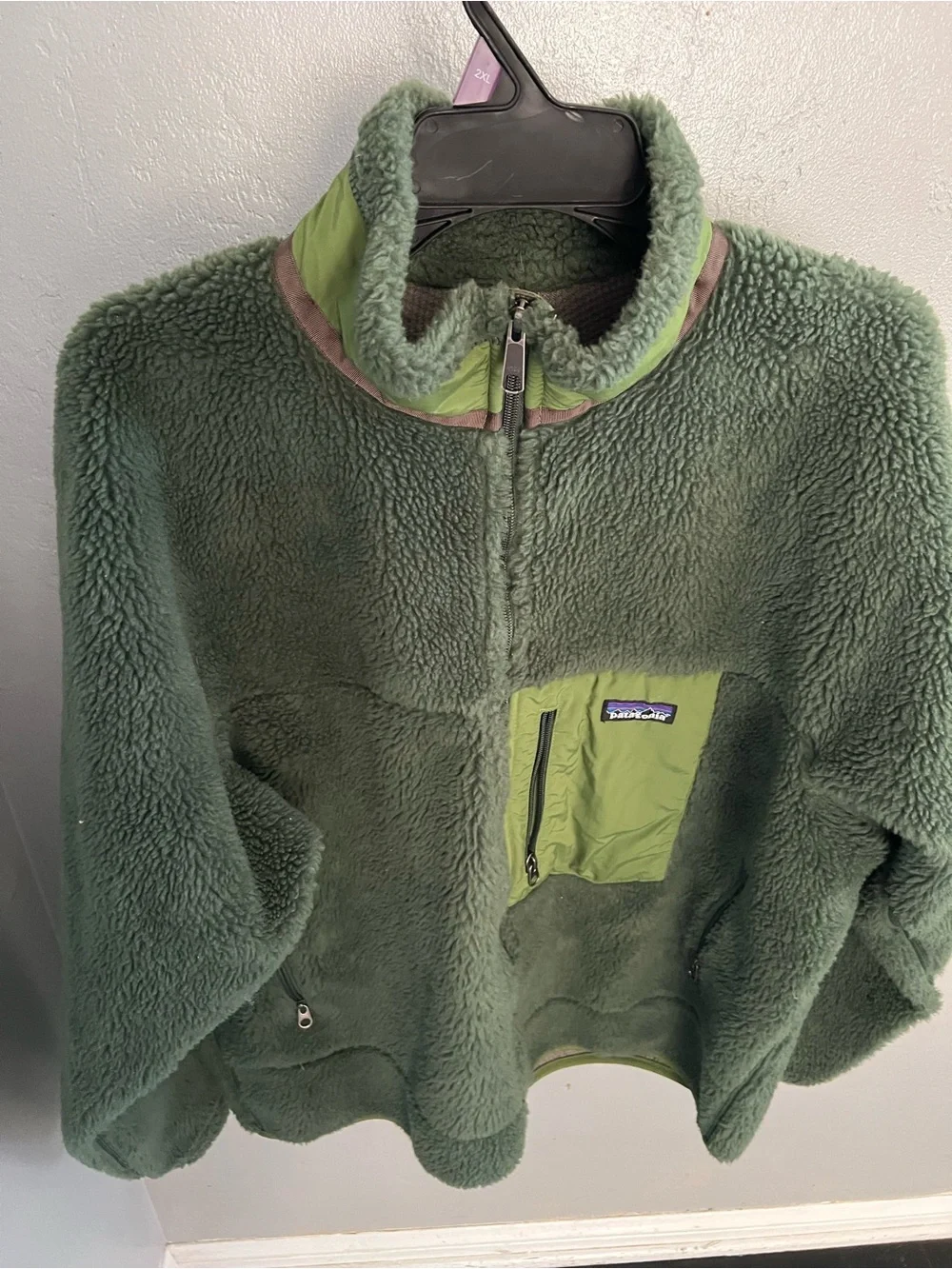 Patagonia Olive Green Sherpa Fleece Jacket with Lime Pocket